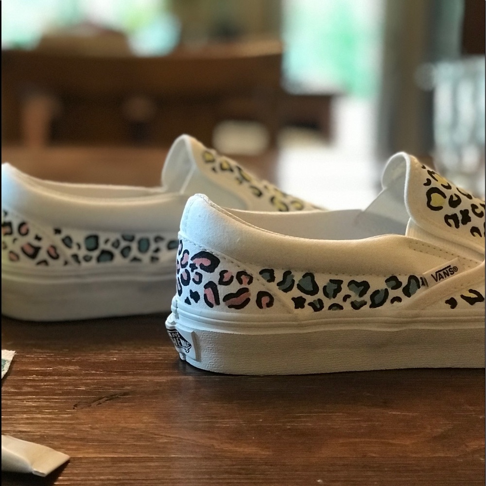 🎨Custom Handmade Colorful Cheetah Vans🎨 - Picture 6 of 6